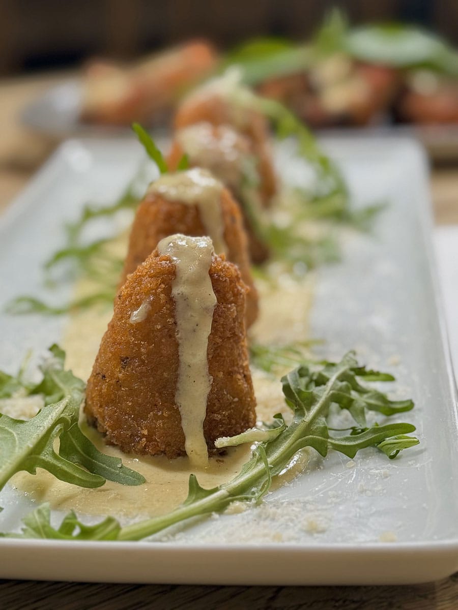 Pizza Party at Home & Catering Pizza Party at Home & Catering