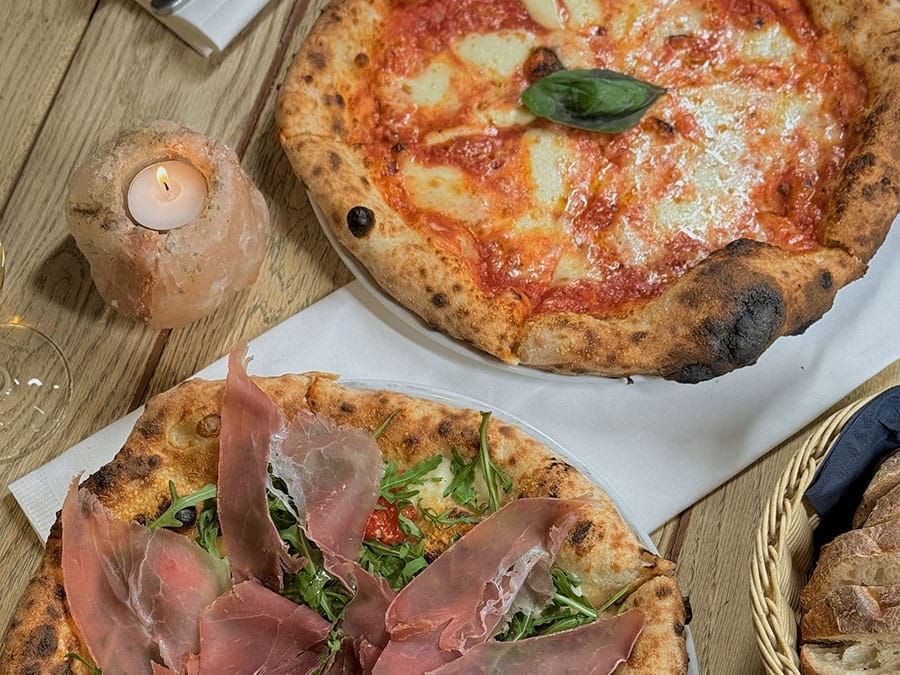 Pizza Party at Home & Catering Pizza Party at Home & Catering